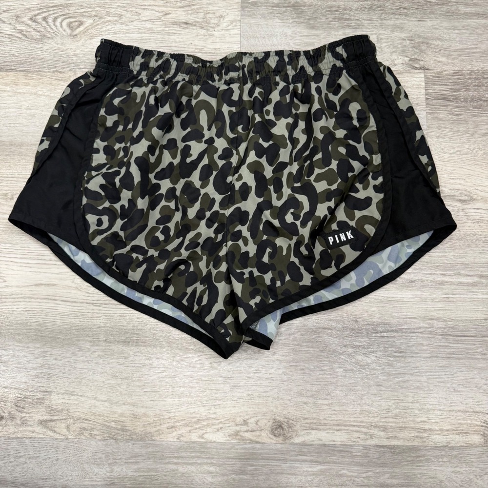 PINK Victorias Secret Womens Green Leopard Print Running Shorts Athletic Size M